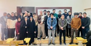 دربارۀ این مقاله بیشتر بخوانید مصاحبه روزنامه سایه با محمدحسن ارجمندی در خصوص شیوه شعرآهنگ